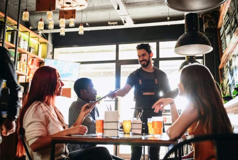 Comment bien choisir son restaurant : les critères essentiels à prendre en compte Comment bien choisir son restaurant : les critères essentiels à prendre en compte